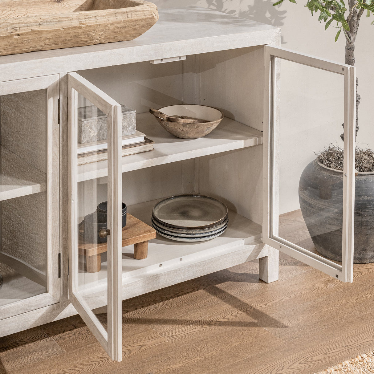 Hera 4 Door Buffet - Creamwood
