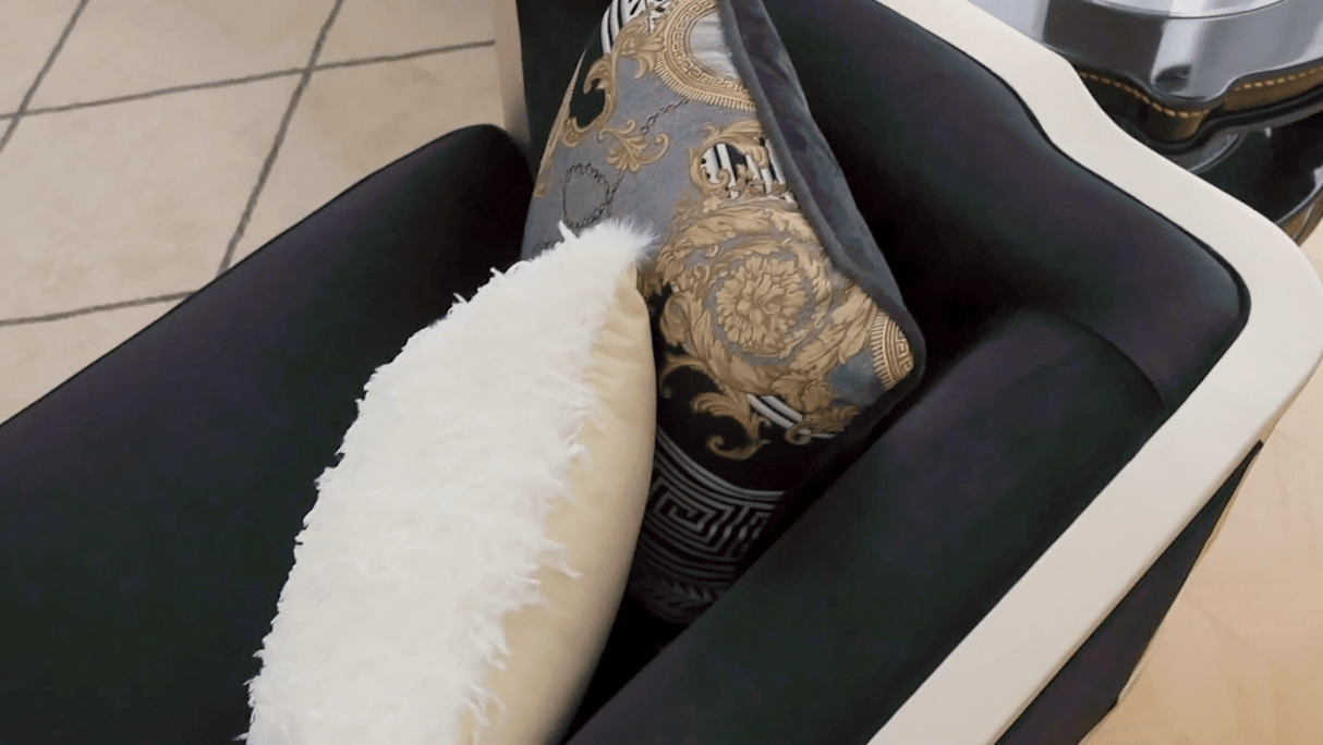 Homey Design HD-9042 Sofa