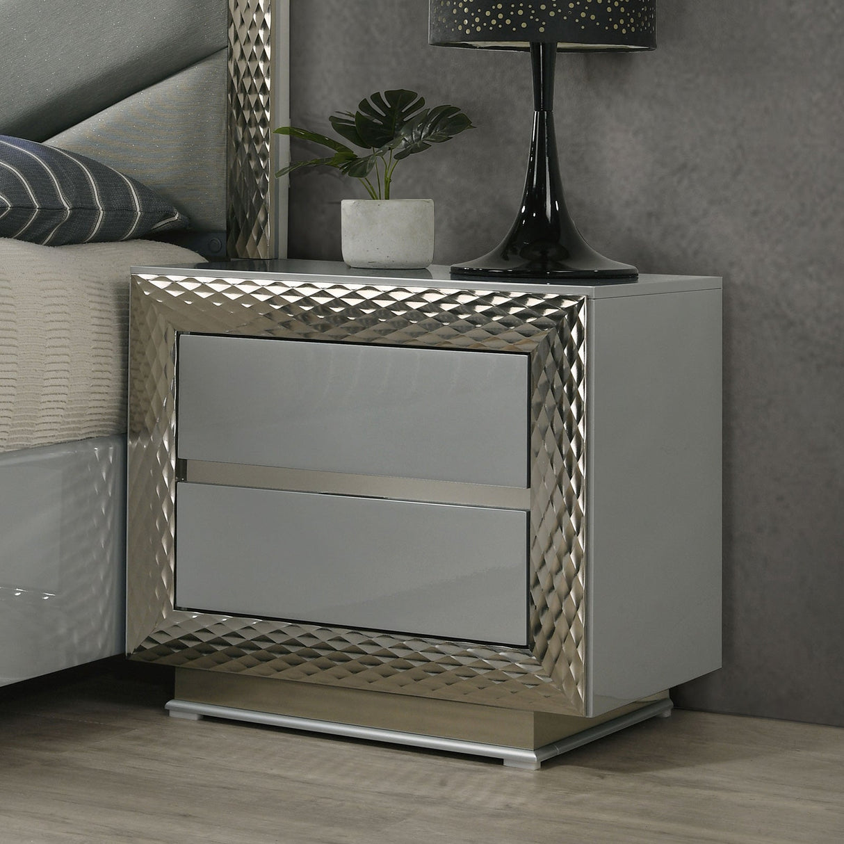 Ventnor Gray Nightstand by Furniture of America at Eve Furniture