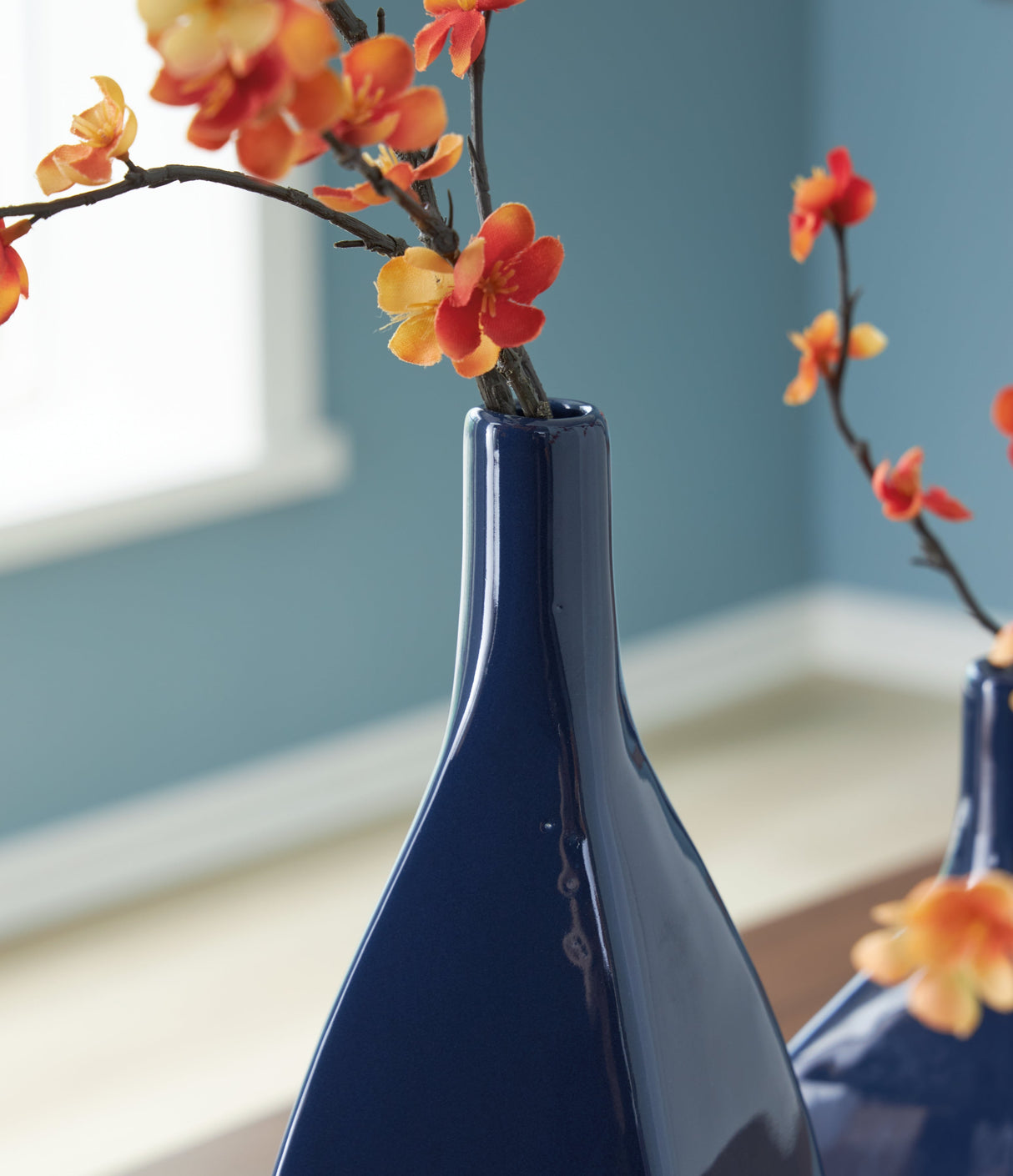 Abtinson Navy Vase by Ashley at Eve Furniture
