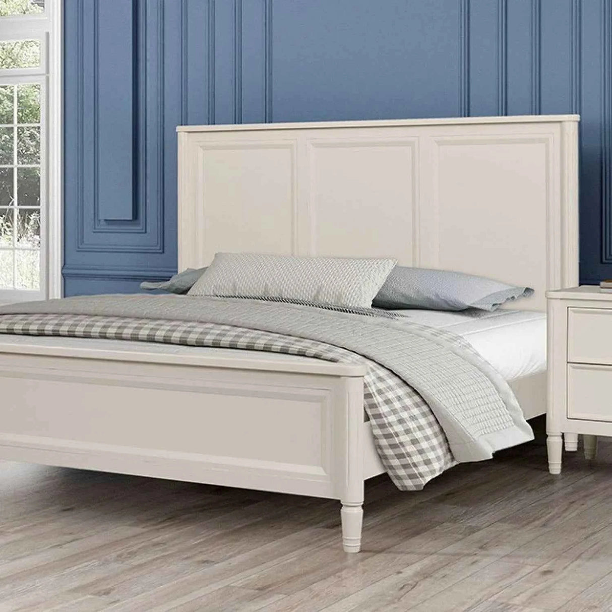 Altamira White 5-Piece Queen Bedroom Set by Furniture of America at Eve Furniture