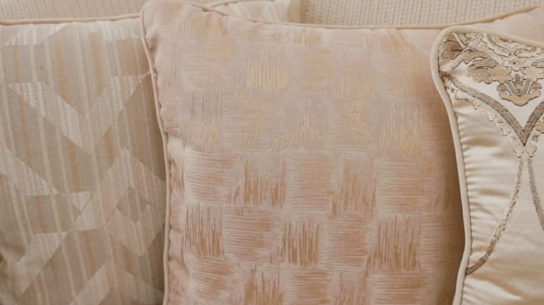 Anousheh Beige/Gold Chair Sofa by Homey Design at Eve Furniture