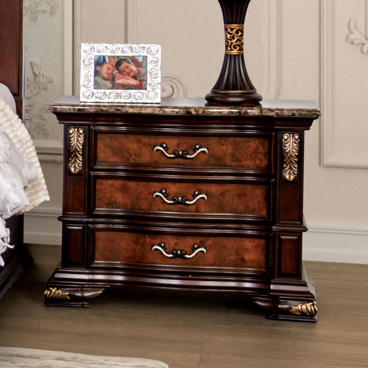 Aquilina Cherry/Oak 5-Piece Queen Bedroom Set by Furniture of America at Eve Furniture