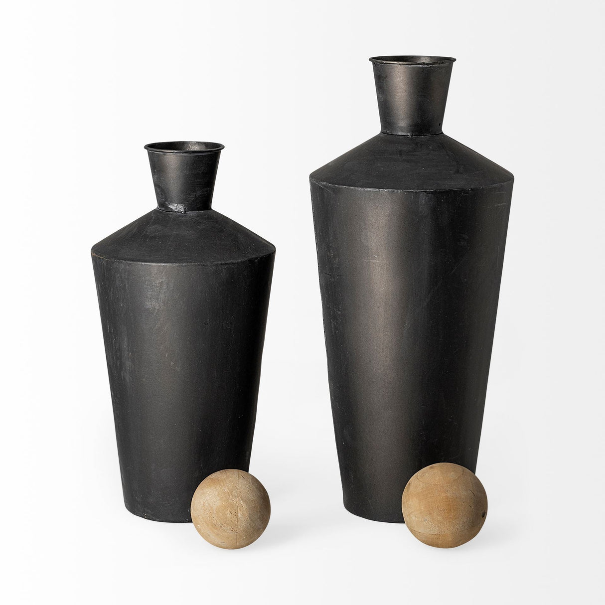 Asher Set of Two Black Metal Urns by Mercana at Eve Furniture