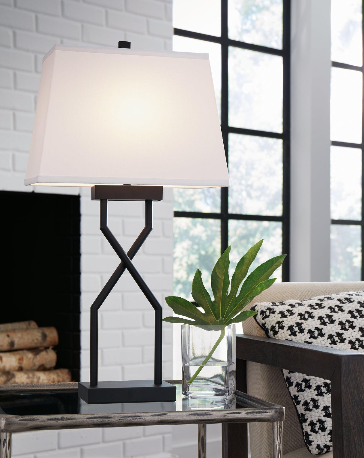 Brookthrone Black Table Lamp by Ashley at Eve Furniture