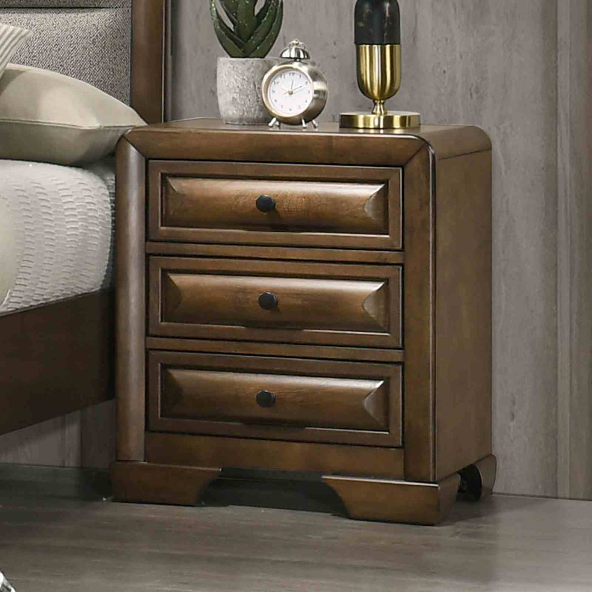 Caerwys Brown/Light Gray 5-Piece Queen Bedroom Set by Furniture of America at Eve Furniture