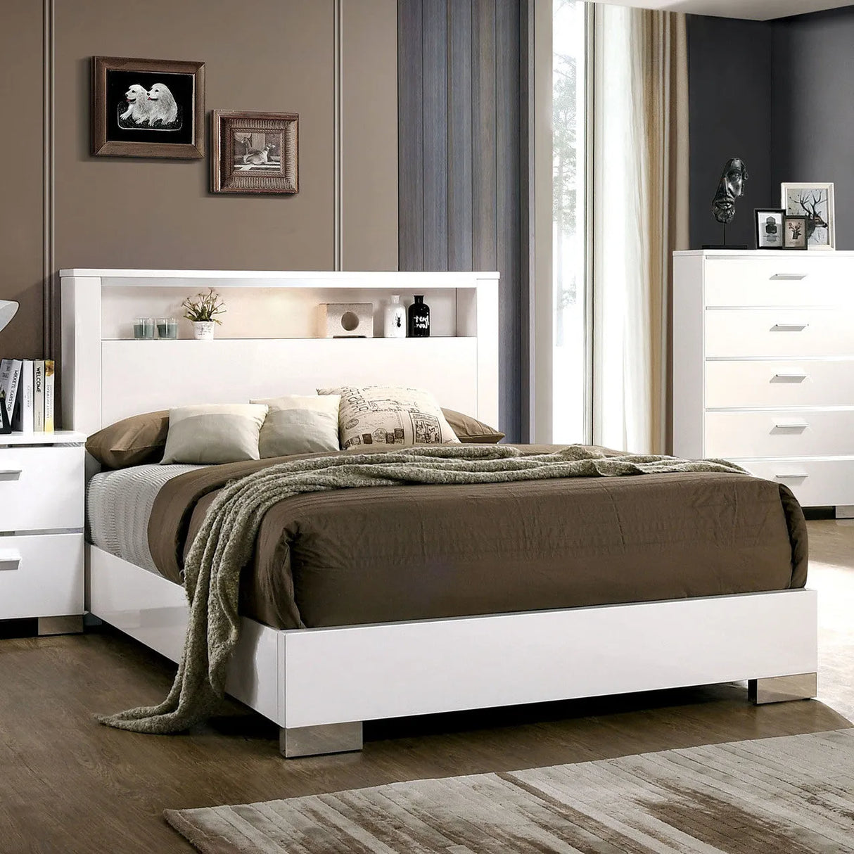 Carlie White Chrome 4-Piece Queen Bedroom Set by Furniture of America at Eve Furniture