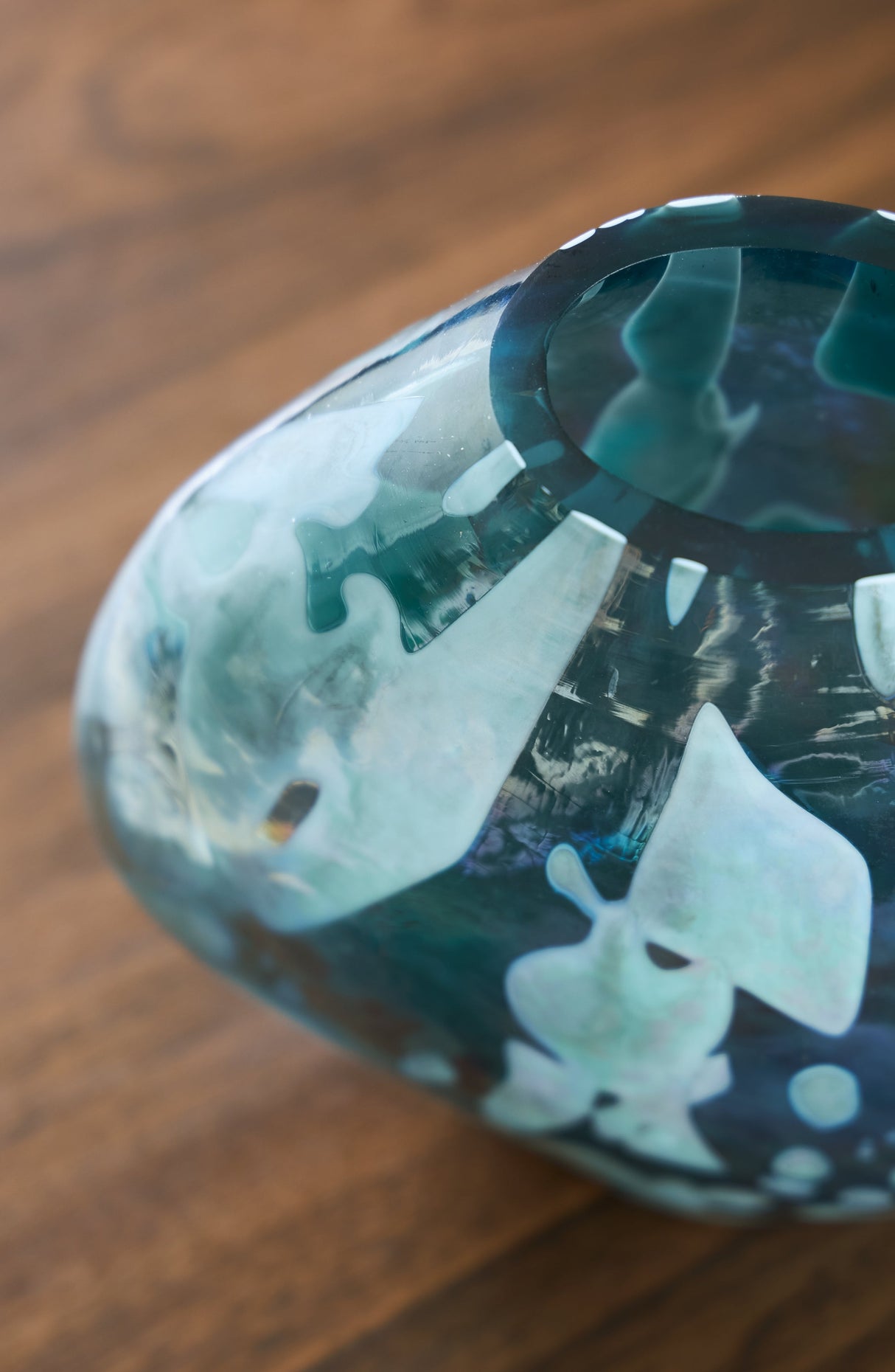 Cartshaw Iridescent Teal Vase by ASHLEY FURNITURE at Eve Furniture