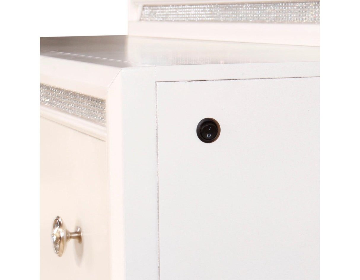 Cassie Illuminating Queen Bed, Shimmering Pearl Finish by Steve Silver at Eve Furniture