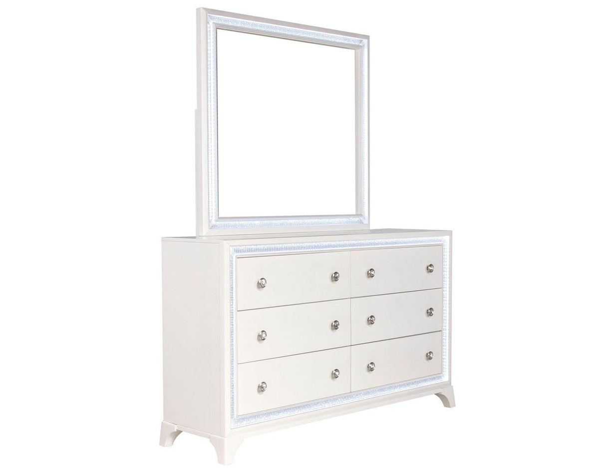 Cassie Queen Illuminating 4-Piece Glam Queen Bedroom Set by Steve Silver at Eve Furniture