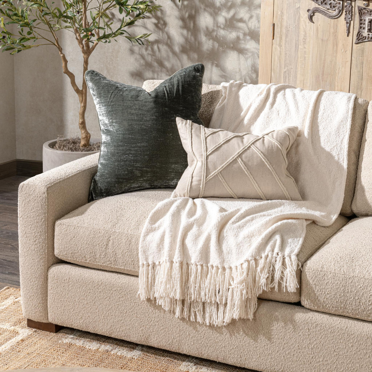 Coburn Right Chaise Sofa by Classic Home at Eve Furniture