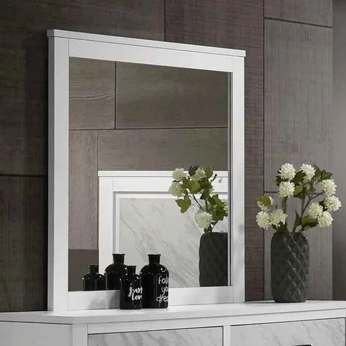 Darlene White 4-Piece Queen Bedroom Set by Furniture of America at Eve Furniture