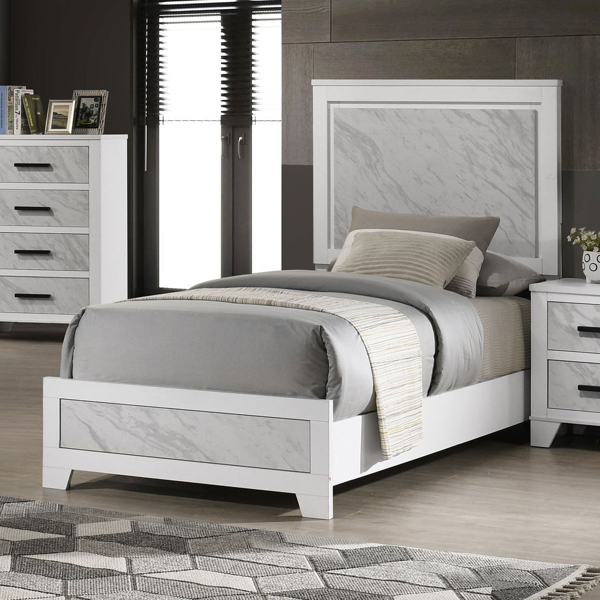 Darlene White Twin Bed