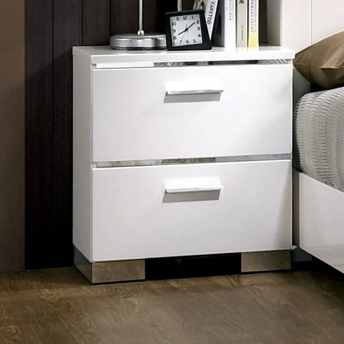Erlach White/Chrome 4-Piece Queen Bedroom Set by Furniture of America at Eve Furniture