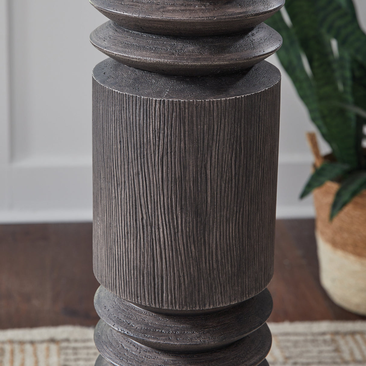 Fainwell Black Floor Lamp by Ashley at Eve Furniture