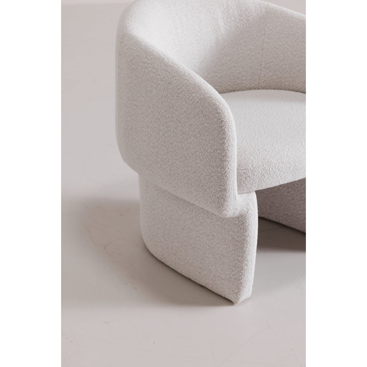 Franco Oyster Chair by Moe's Home at Eve Furniture