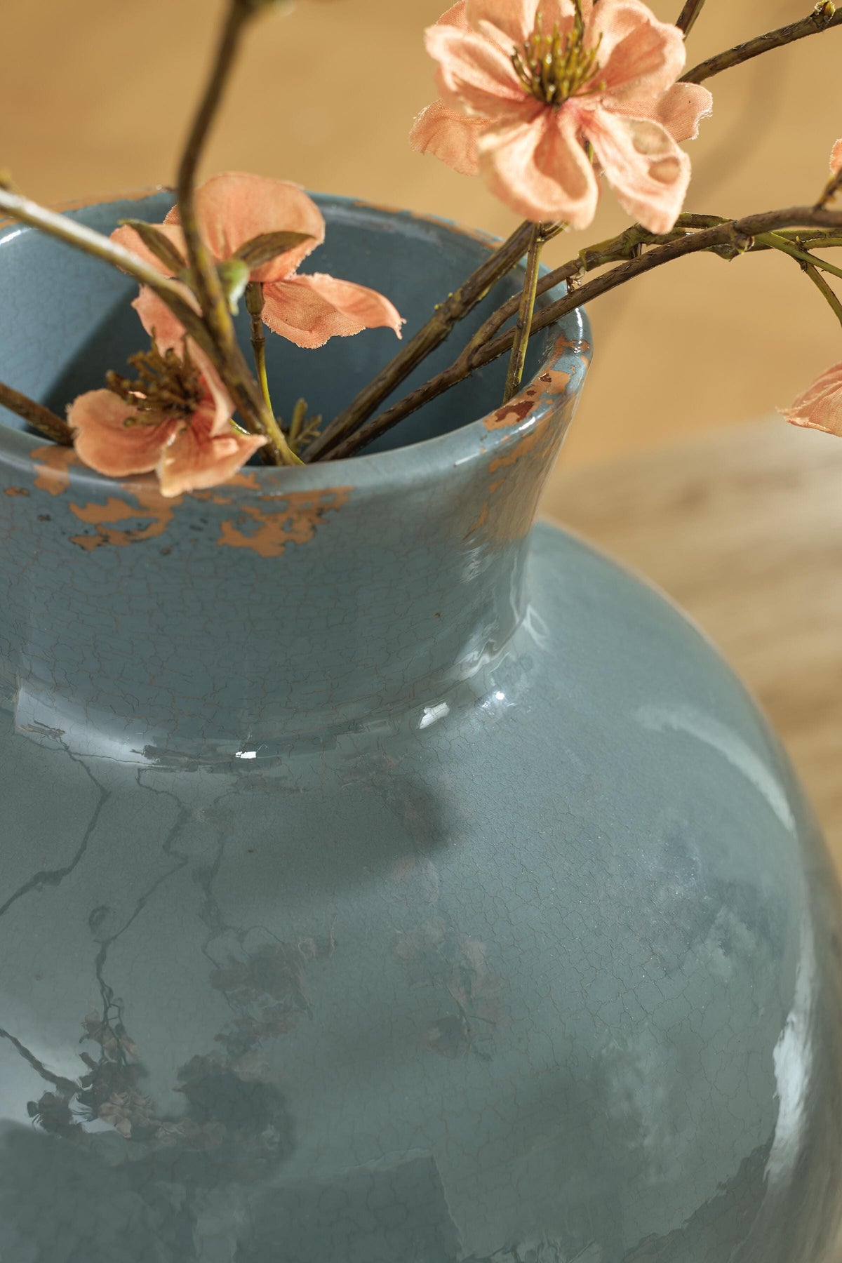 Giliburgh Antique Blue Vase by Ashley at Eve Furniture