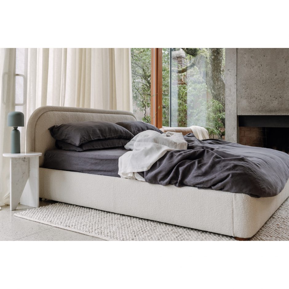 Grace Accent Table White Marble by Moe's Home at Eve Furniture