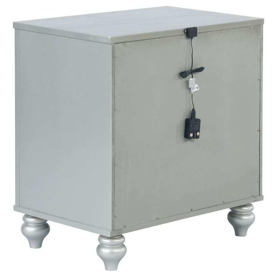 Gunnison Silver Metallic 5-Piece California King Bedroom Set with LED Lighting by Coaster at Eve Furniture