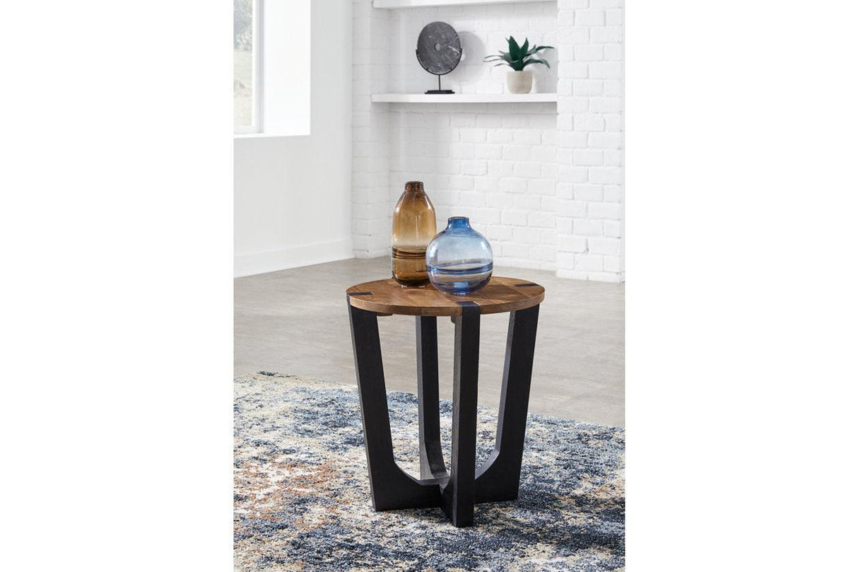 Hanneforth Brown/Black Coffee Table and 2 End Tables by Ashley at Eve Furniture