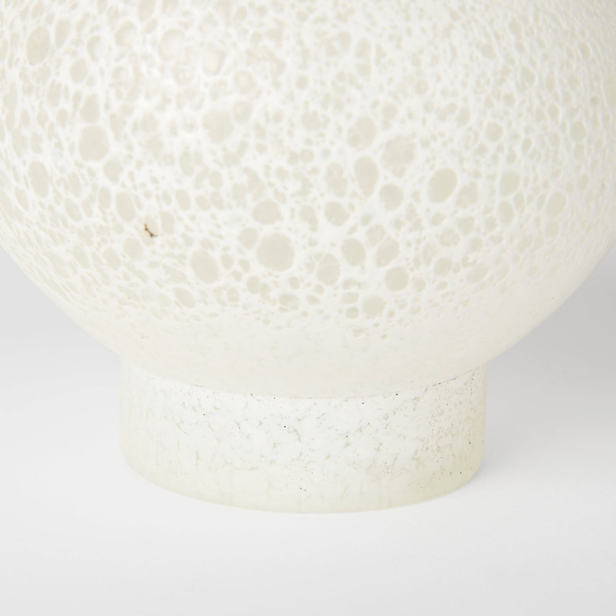 Heket Short White Glass Vase by Mercana at Eve Furniture