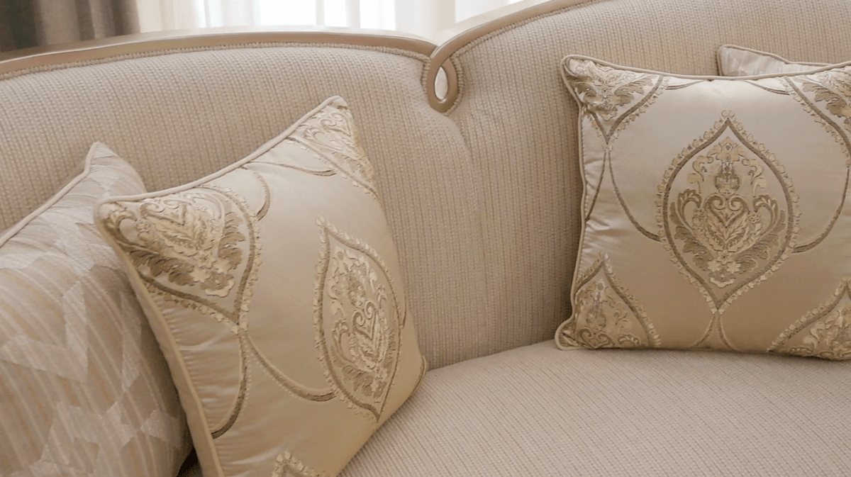 Homey Design HD-7005 Loveseat by Homey Design at Eve Furniture