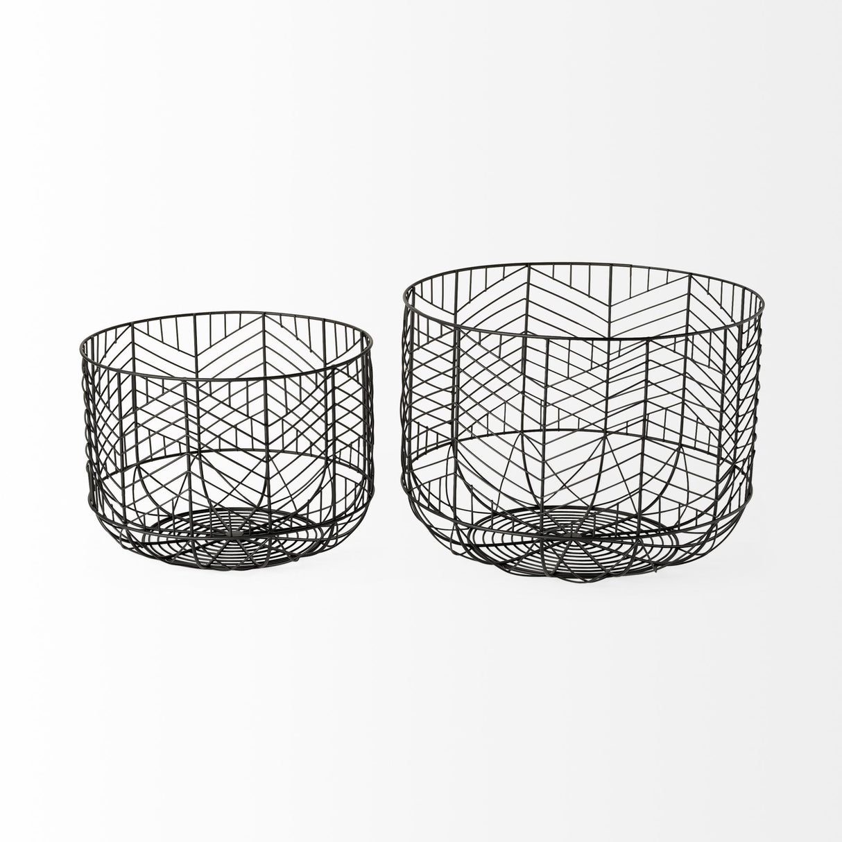 Idris Set of 2 Black Metal Geometric Mesh Bowls by Mercana at Eve Furniture