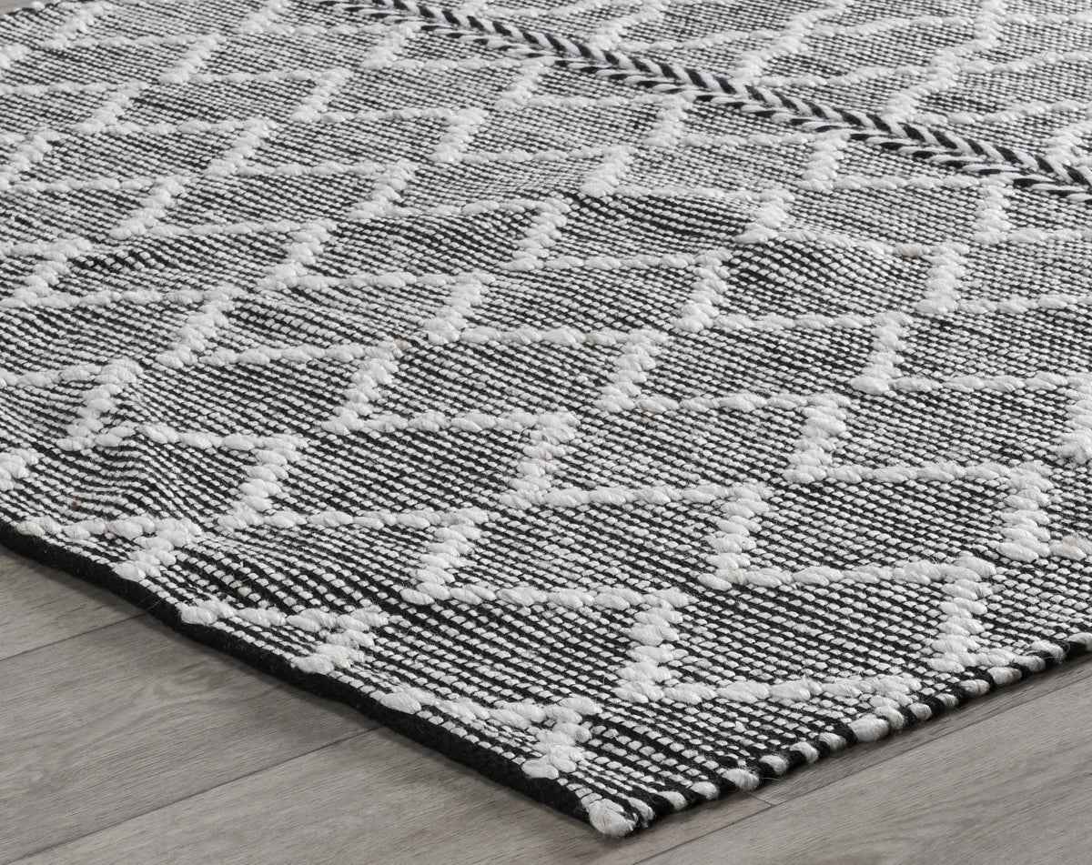Indoor/Outdoor Sonora Black/Ivory Rug by Classic Home at Eve Furniture