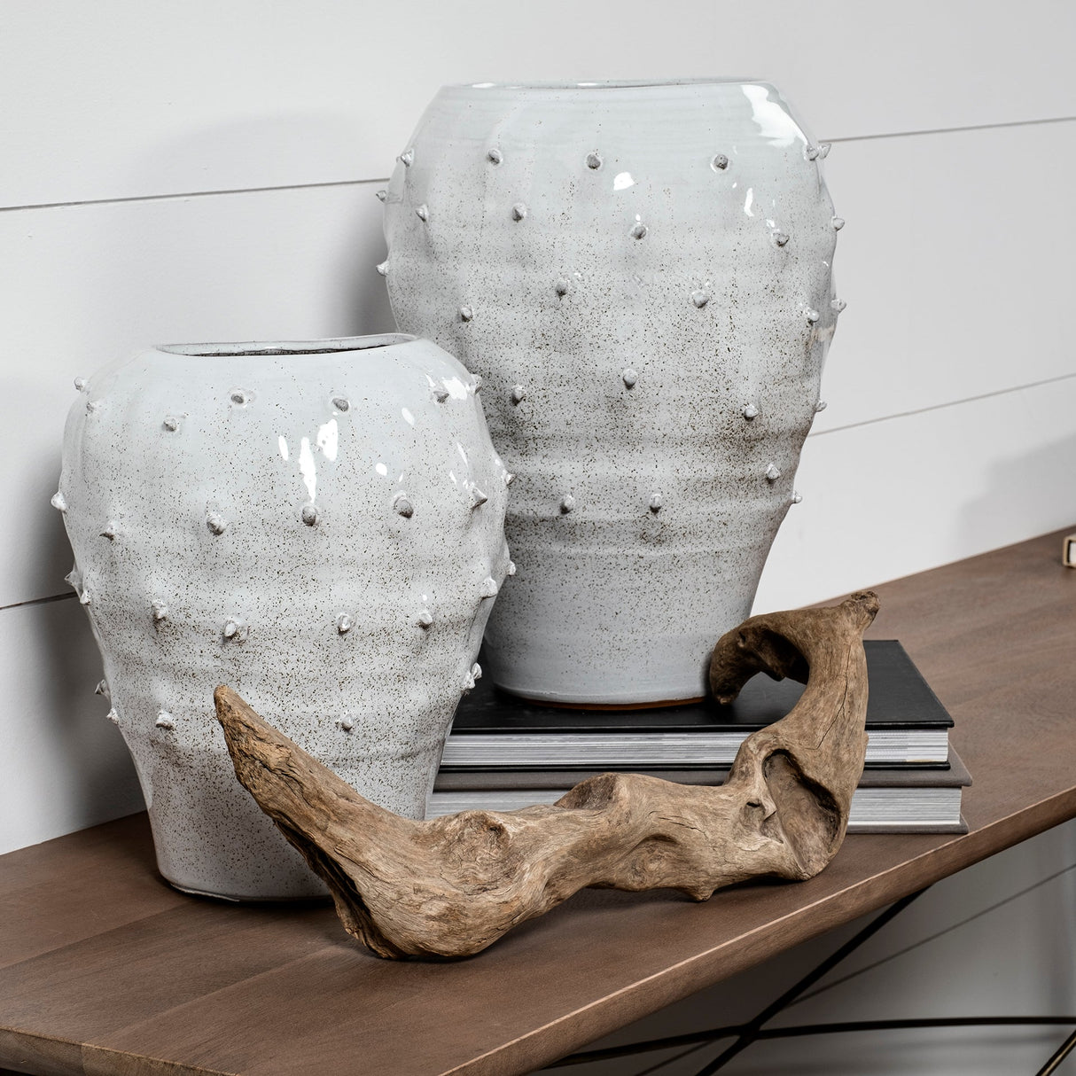 Julian Small Glossy White Ceramic Spoked Vase by Mercana at Eve Furniture