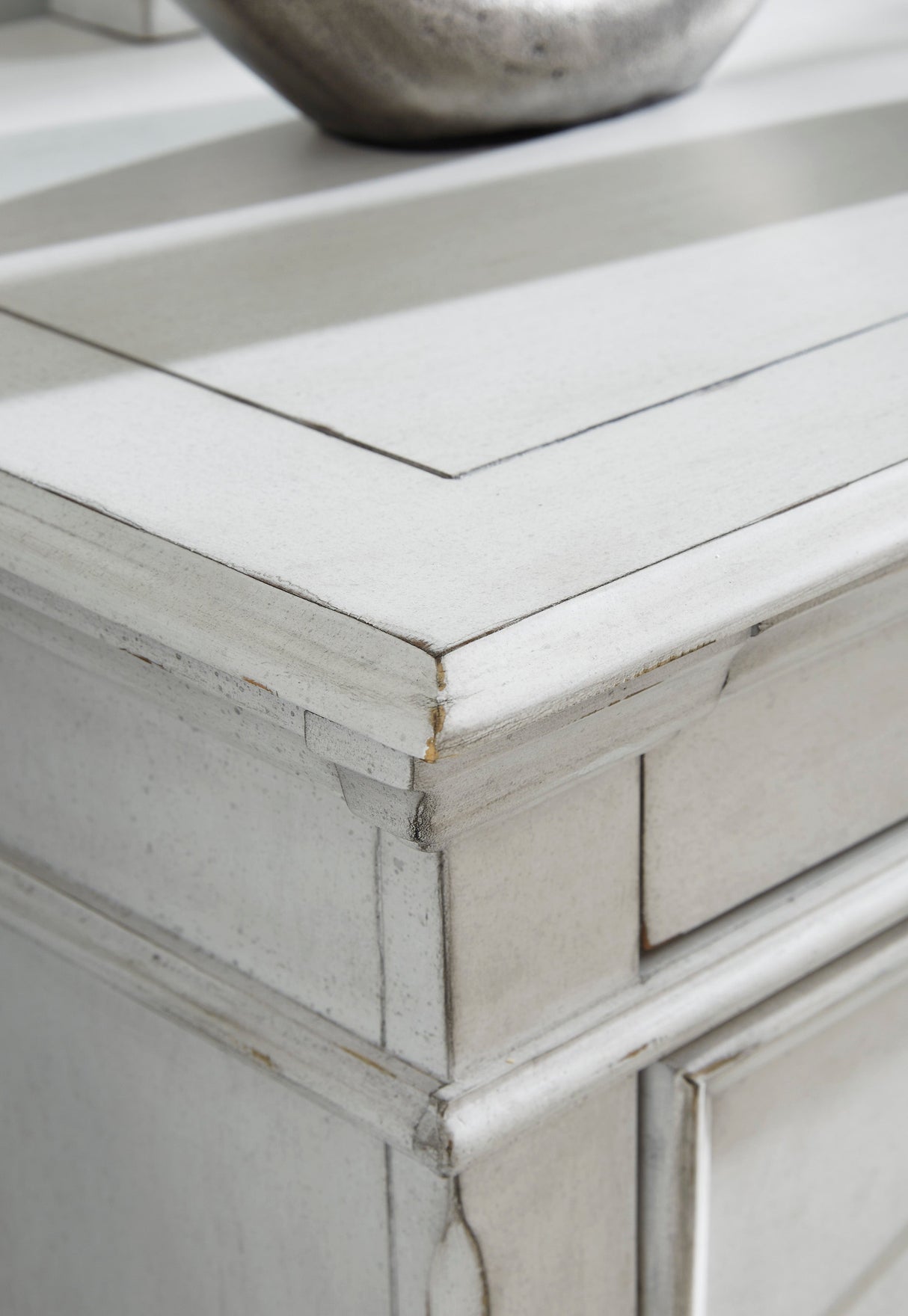 Kanwyn Whitewash Upholstered Panel Bedroom Set by Ashley at Eve Furniture