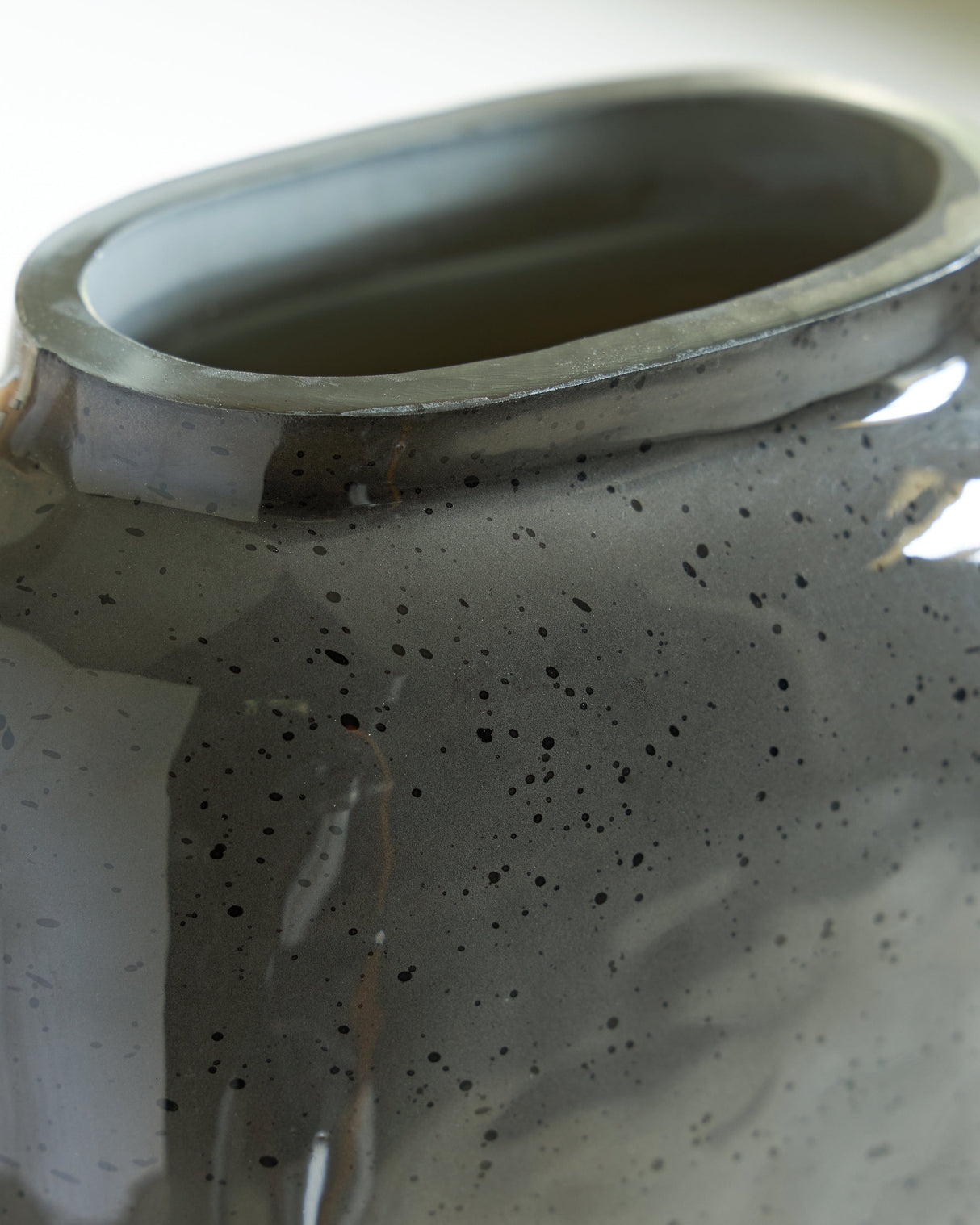 Kierlain Gray/Black Vase by Ashley at Eve Furniture
