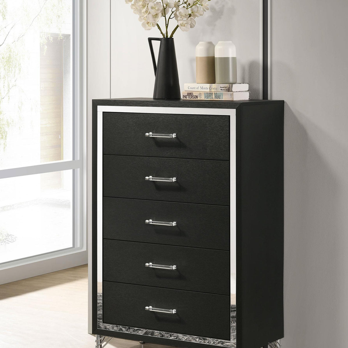 Lucia 5-drawer Bedroom Chest of Drawers Black - Eve Furniture