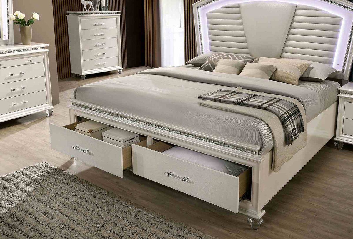 Maddie Pearl White California King Bed