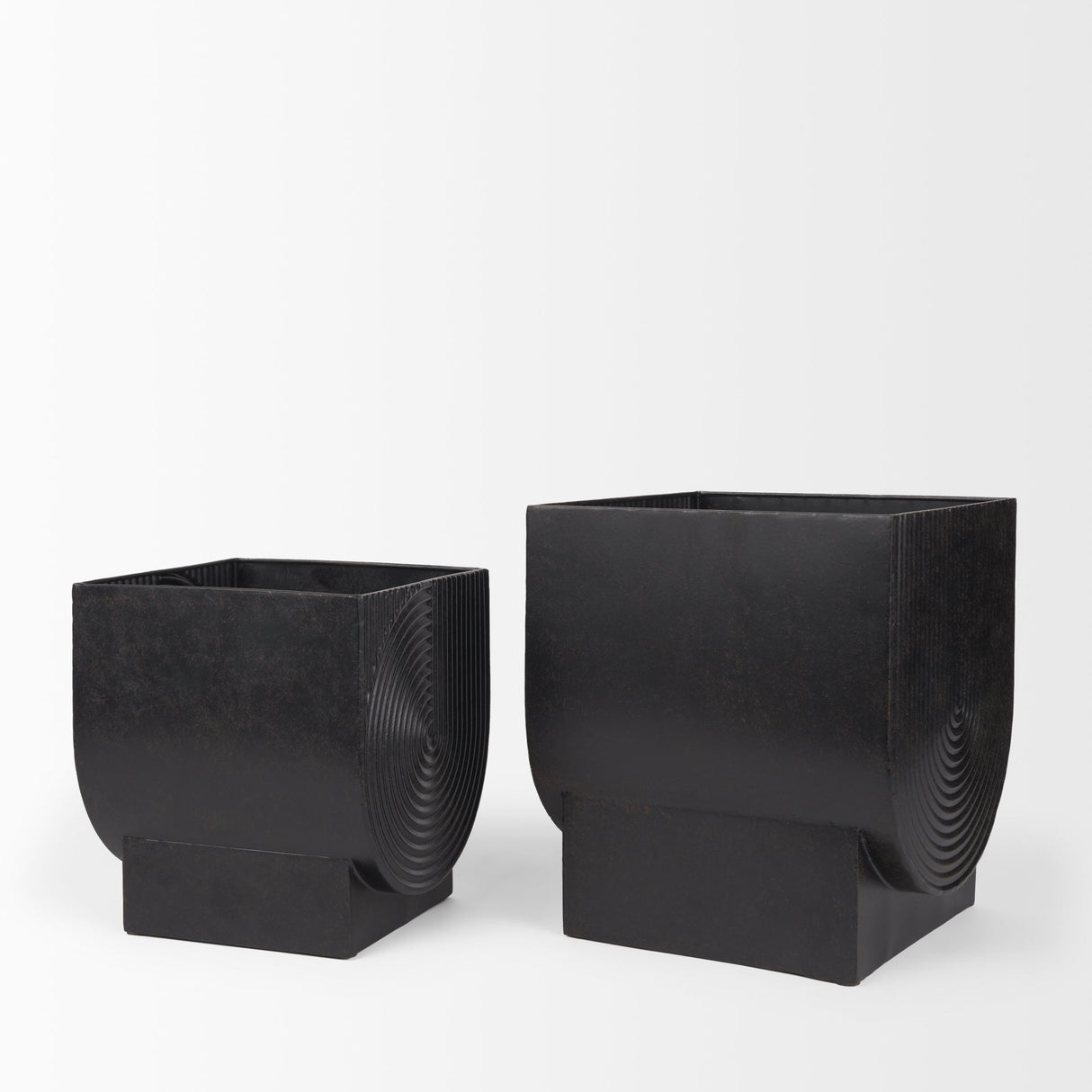 Medina Antiqued Black Metal Planters (Set of 2) by Mercana at Eve Furniture