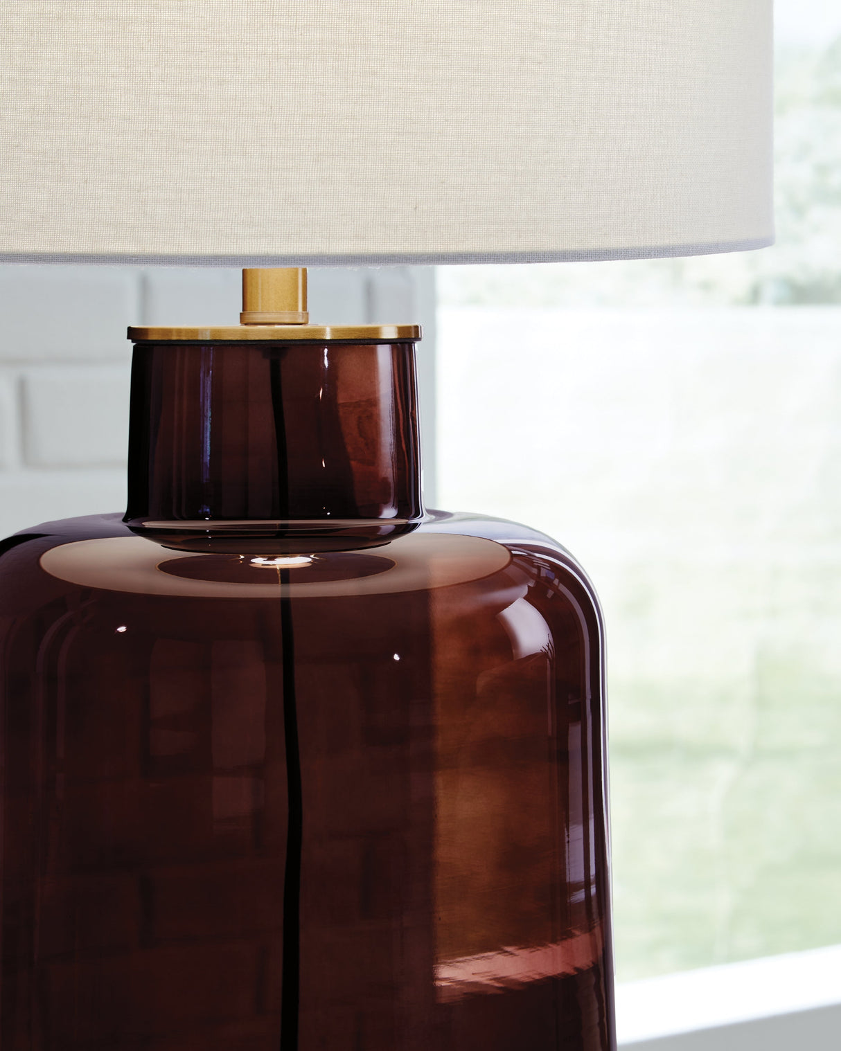 Mette Brown/Gold Finish Table Lamp by ASHLEY FURNITURE at Eve Furniture
