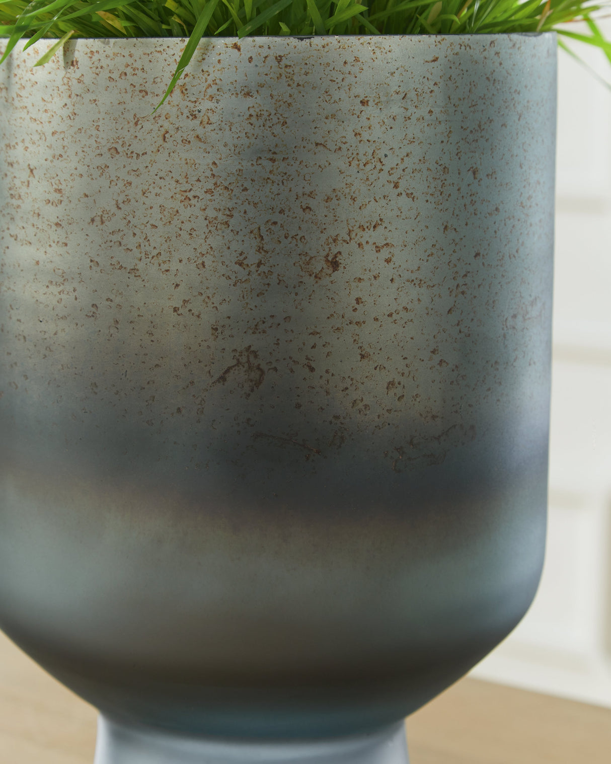 Pennmore Antique Blue Vase by ASHLEY FURNITURE at Eve Furniture