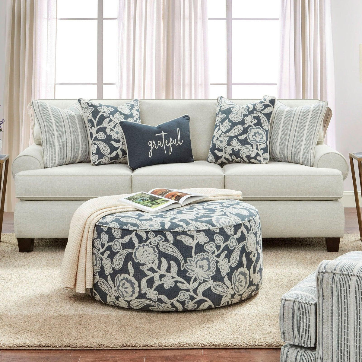 Porthcawl Ivory Sofa by Furniture of America at Eve Furniture