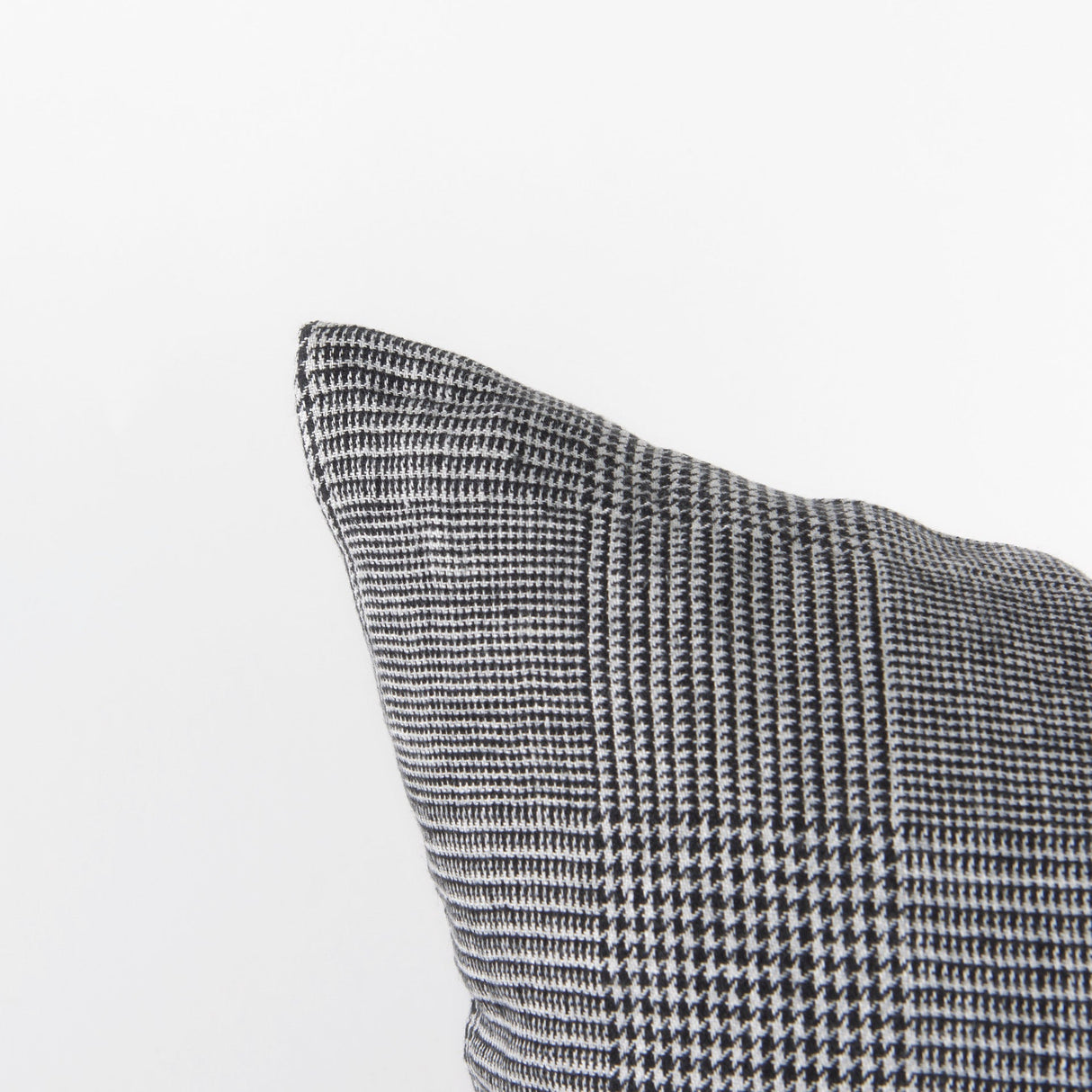 Ramone Black and White Fabric Pillow Cover w/Non-Allergen Filler, Set of 2 by Mercana at Eve Furniture