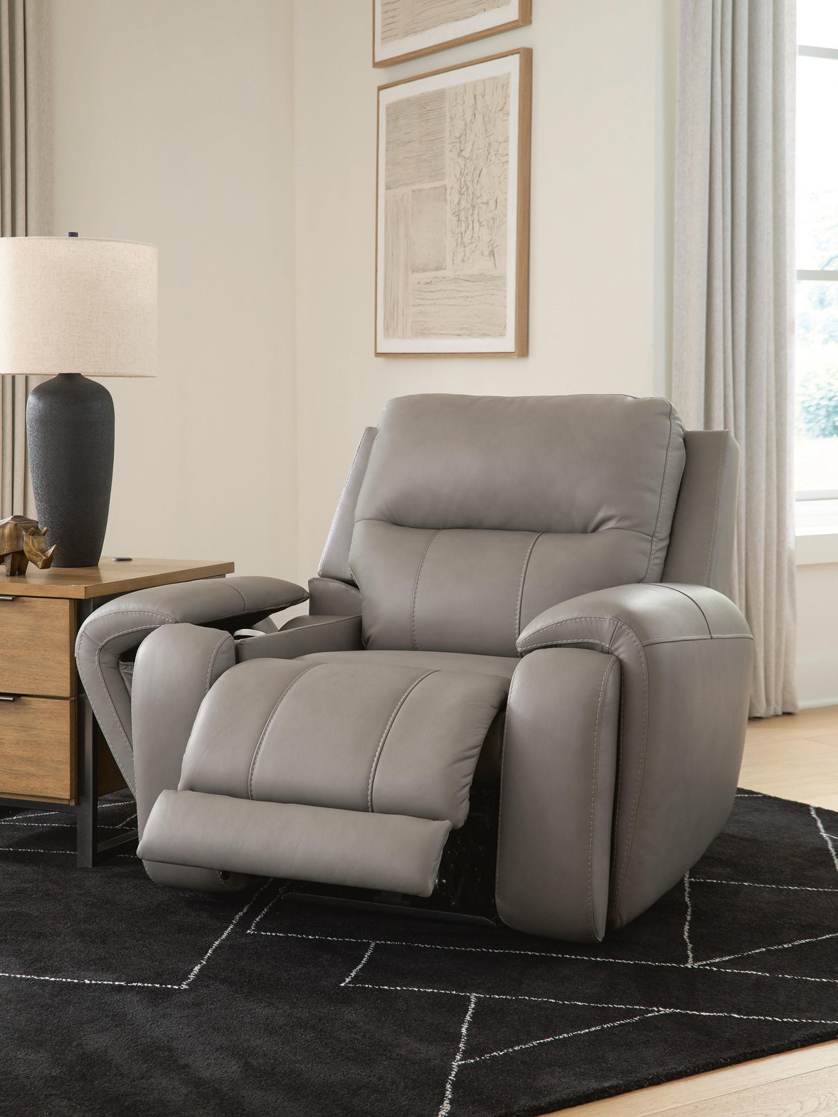 Real Moments Ash Power Recliner w/Audio Seating