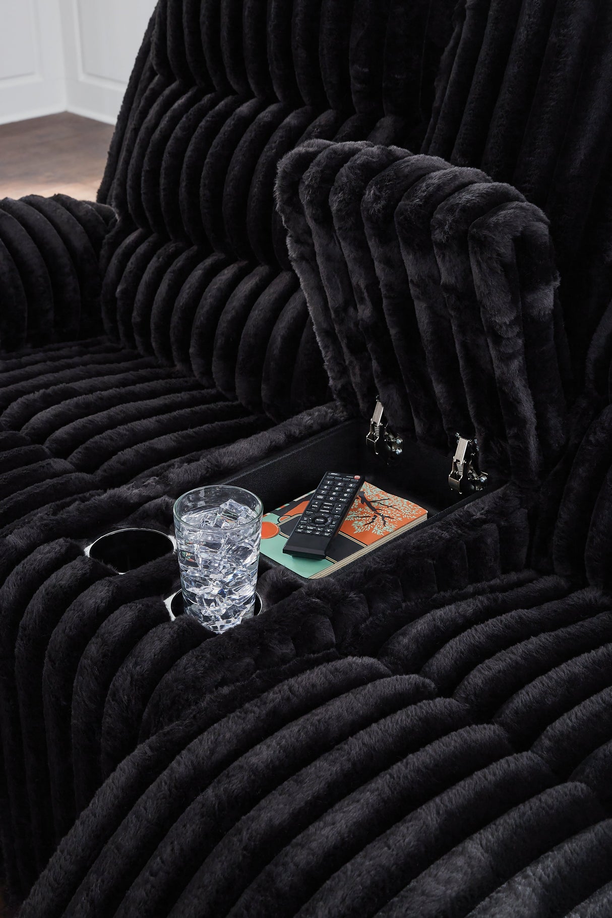 Rhine Falls Onyx Manual Reclining Loveseat with Console by Ashley at Eve Furniture