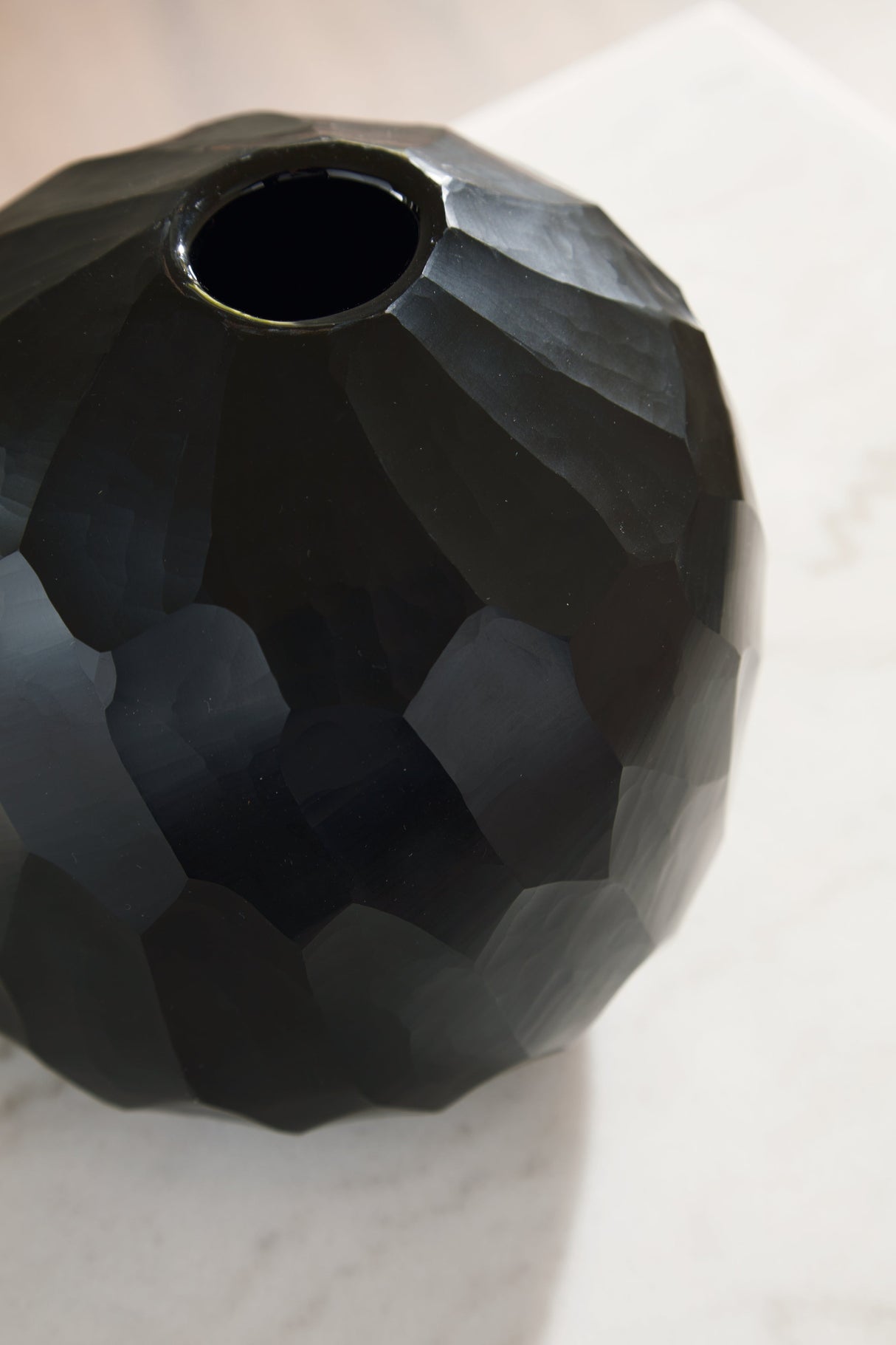 Ryanford Black Vase by ASHLEY FURNITURE at Eve Furniture