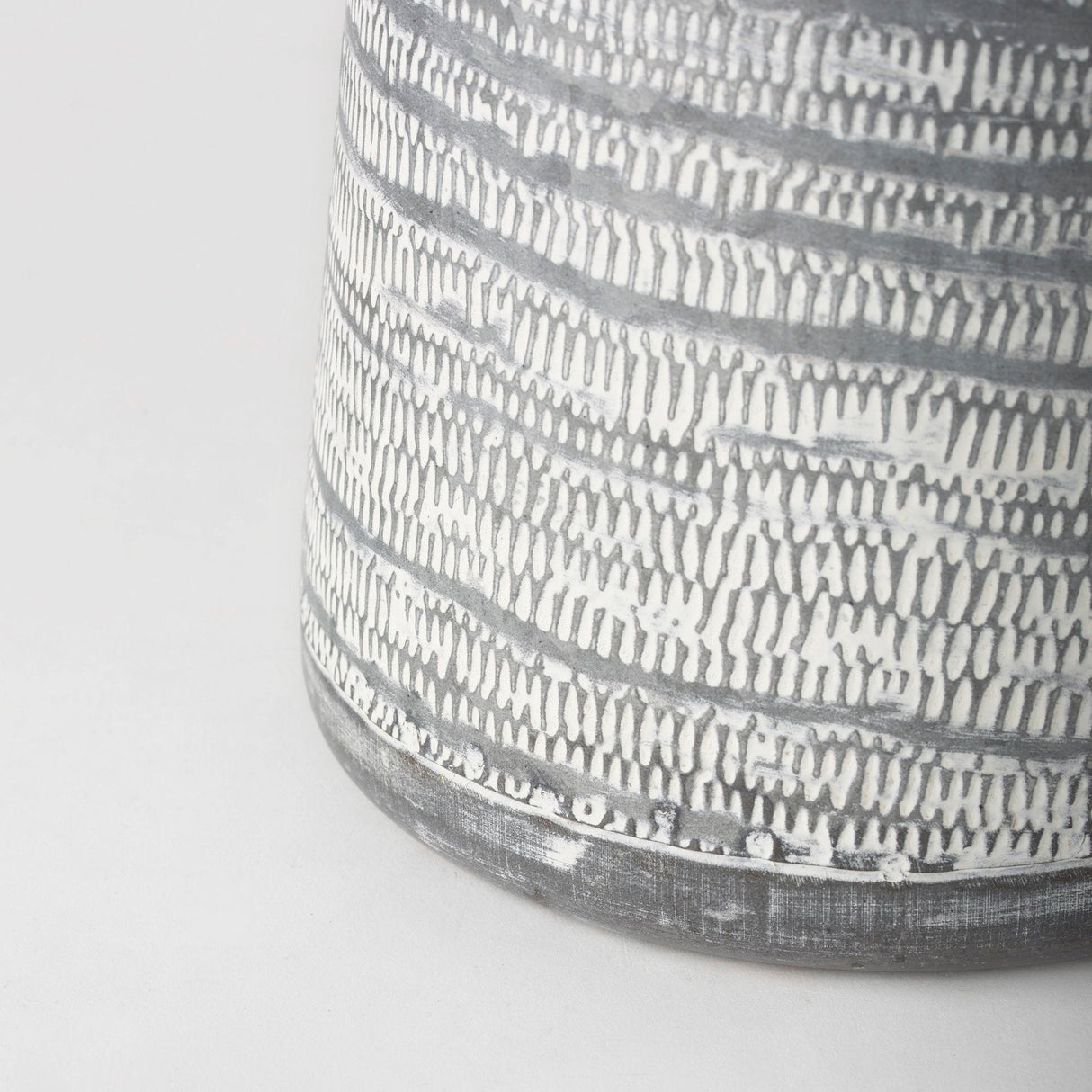 Serena II Large Gray/White Textured Metal Jug by Mercana at Eve Furniture