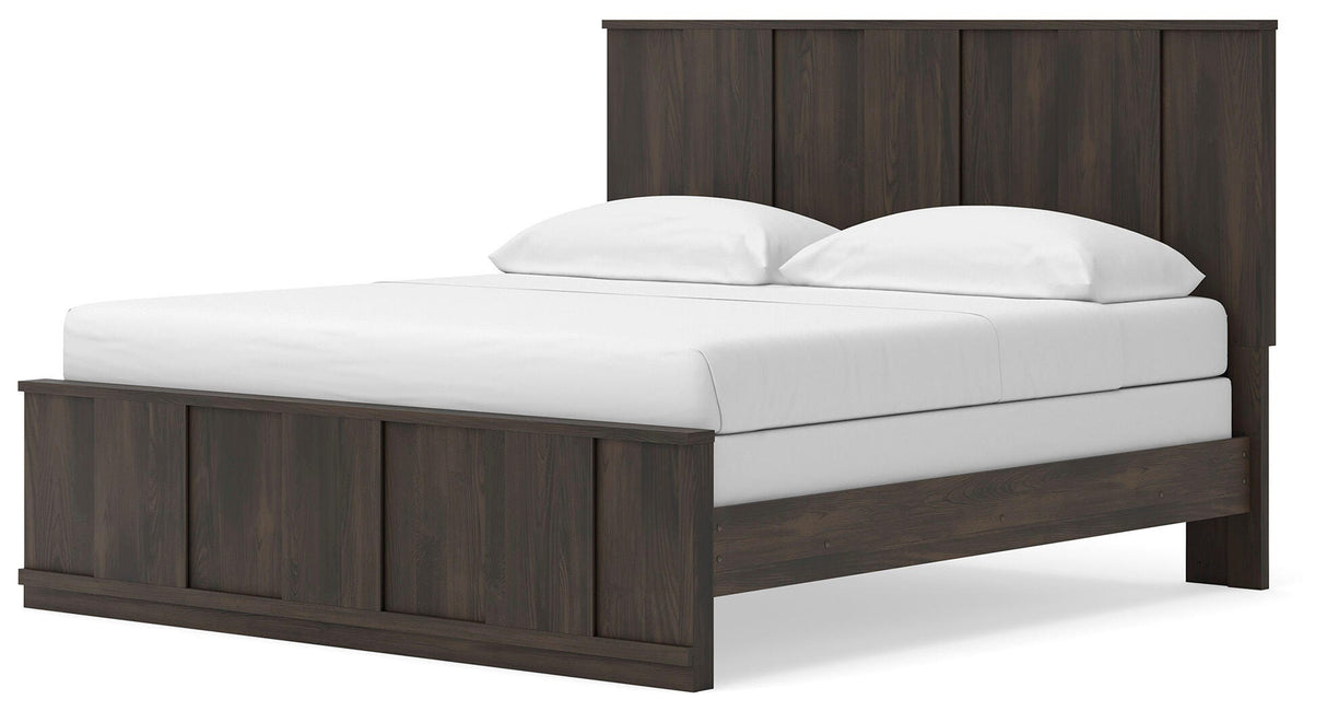 Shaehartin Dark Brown King Panel Bed