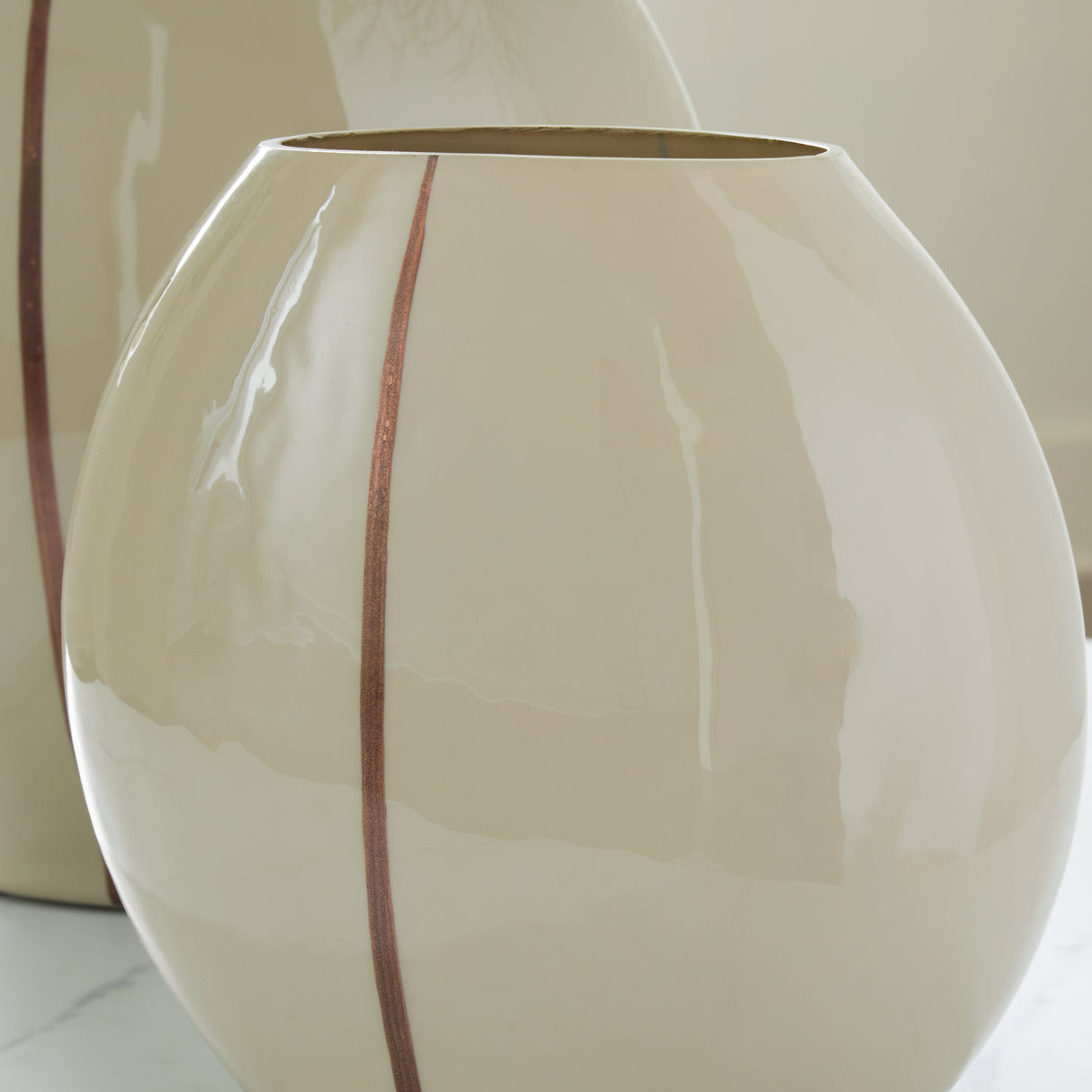 Sheabourne Cream Vase by ASHLEY FURNITURE at Eve Furniture