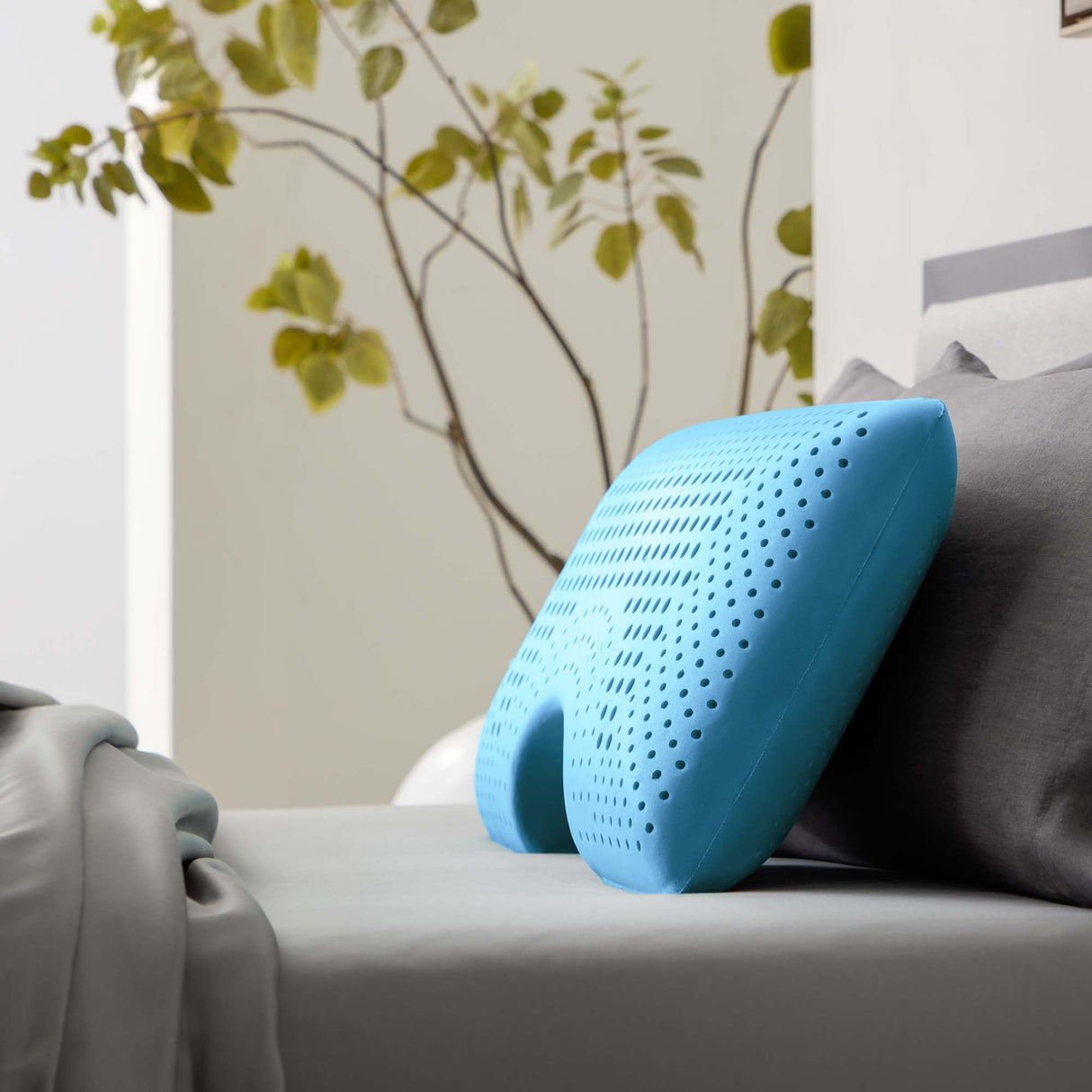 Shoulder Zoned Gel ActiveDough White King Pillow by Malouf at Eve Furniture