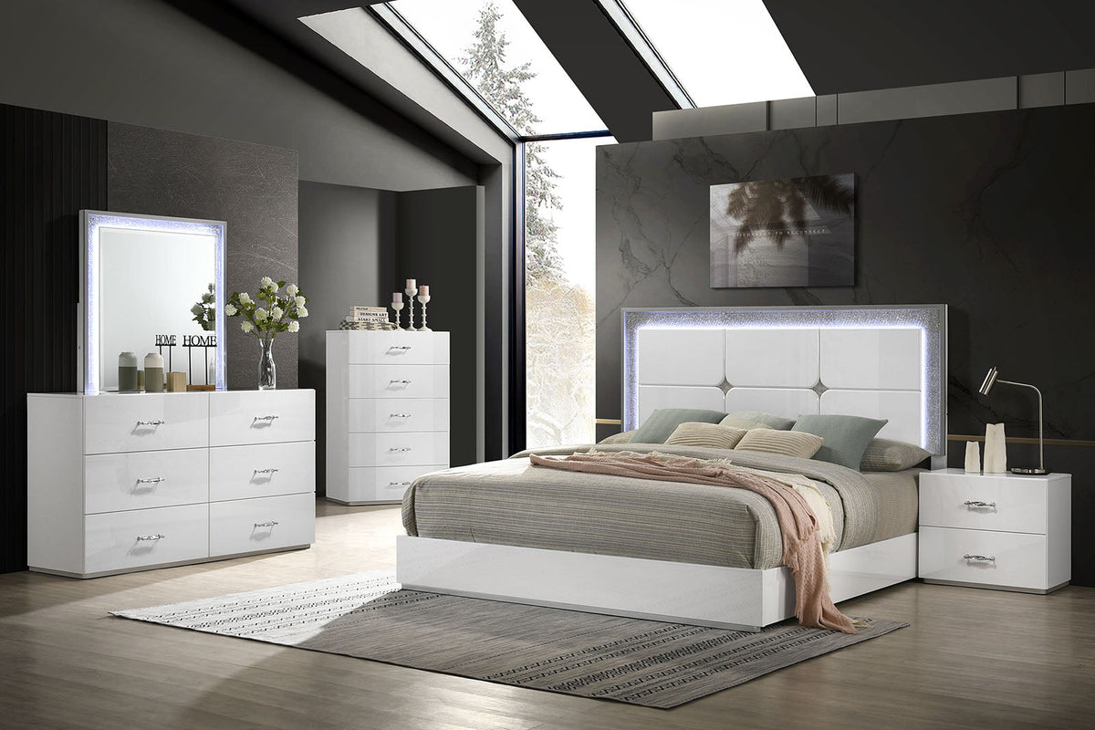 Stoholm White Eastern King Bed