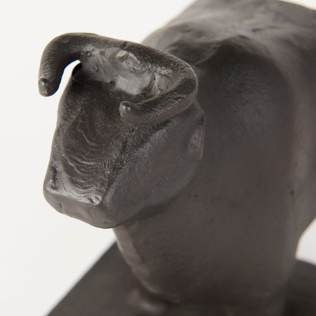 Taurus III (Set of 2) 9L x 4W Black Cast Aluminum Bull Bookends by Mercana at Eve Furniture