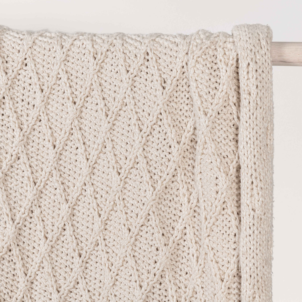 TC Catalina Ivory Throw 50x70 by Classic Home at Eve Furniture