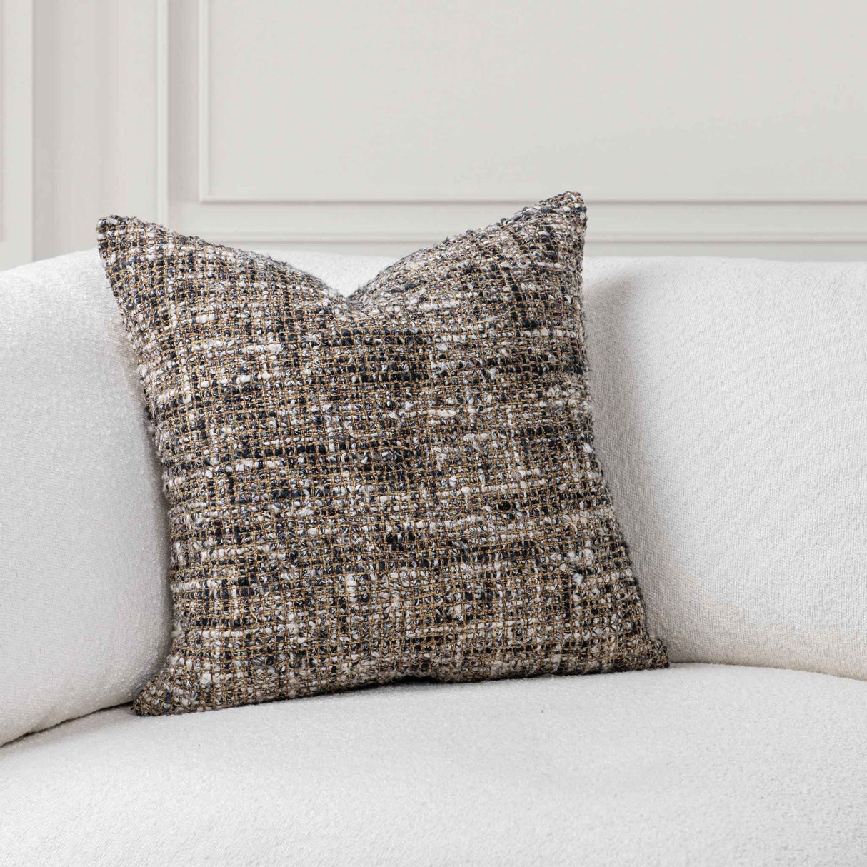VC Porter Black/Ivory 22x22 Throw Pillow (Set of 2) by Classic Home at Eve Furniture