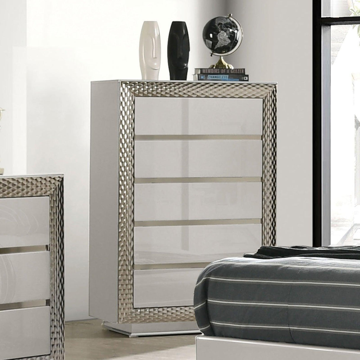 Ventnor Gray Chest by Furniture of America at Eve Furniture